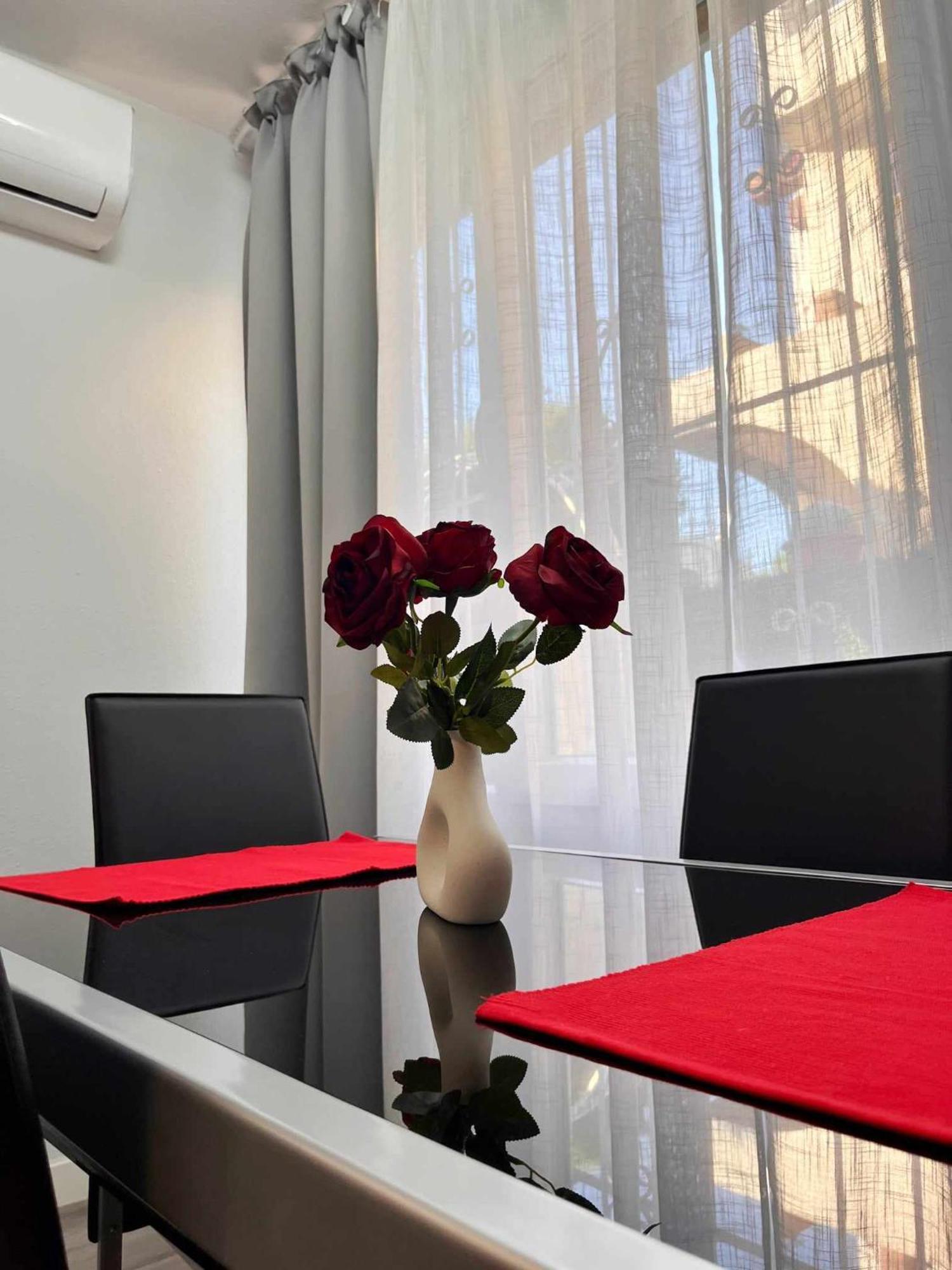 Z&R - Alcyone Villa Torrevieja Exterior photo